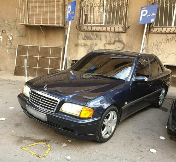 مرسيدس C180 2000 - صورة 3