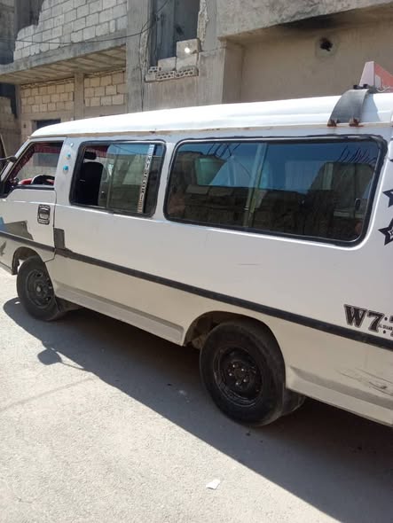 هونداي H-1 1997 - صورة 1
