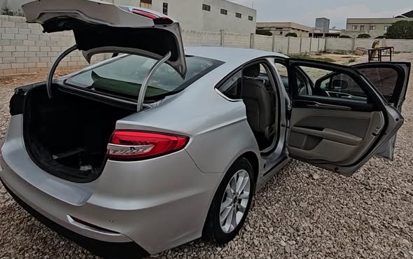 فورد فيوجن 2019 - صورة 2