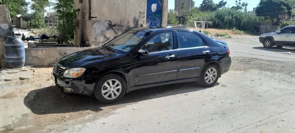 كيا سيراتو 2008 - صورة 2