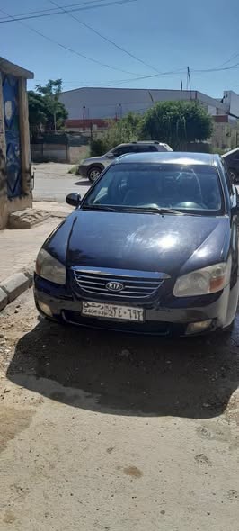 كيا سيراتو 2008 - صورة 3