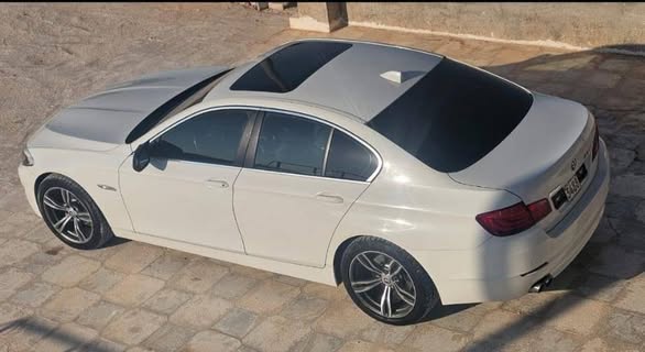 بي ام دبليو ٥٢٠ 2013 - صورة 1