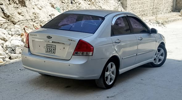 كيا سيراتو 2008 - صورة 3