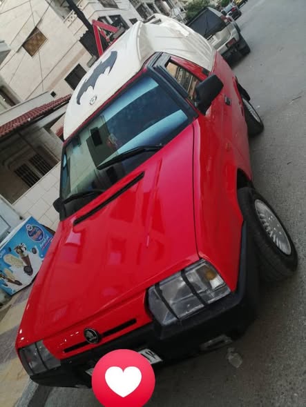 سكودا بيك أب 1995 - صورة 1