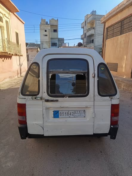 سكودا بيك أب 1994 - صورة 5