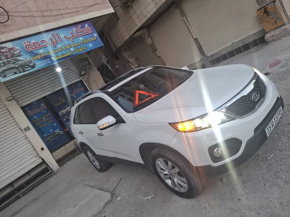 كيا سيرنتو 2011 - صورة 4