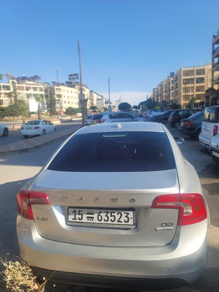 فولفو S60 2012 - صورة 2