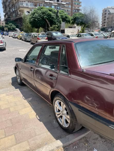 فولفو 460 1993 - صورة 4