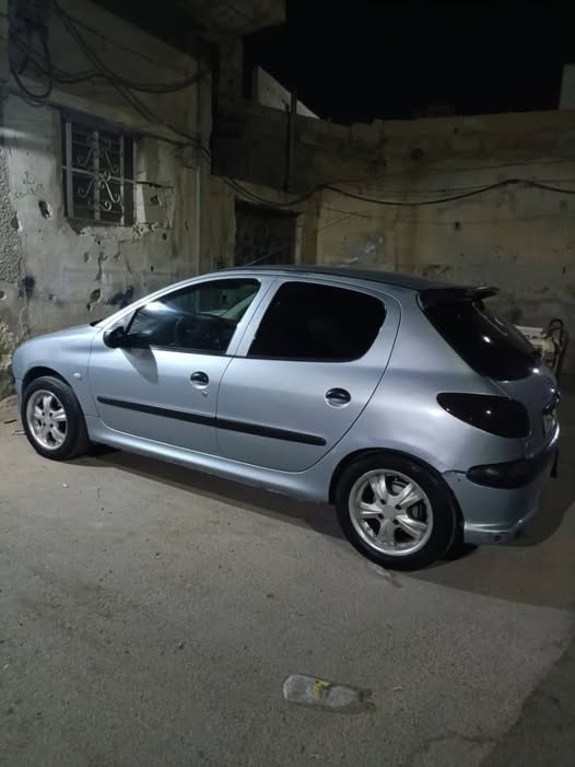 بيجو 206 2004 - صورة 1