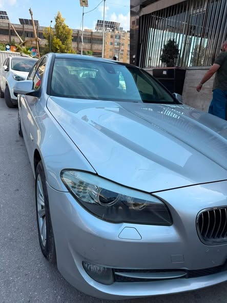 بي إم دبليو 520d 2011 - صورة 4