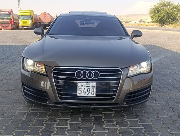 أودي A7 2012 - صورة 1