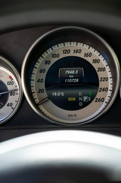 مرسيدس E200 2014 - صورة 5