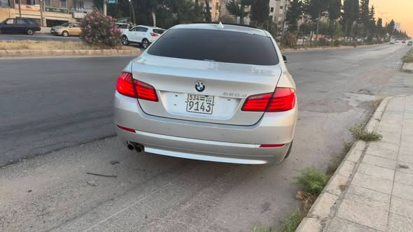 بي إم دبليو 520 2012 - صورة 3