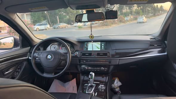 بي إم دبليو 520 2012 - صورة 5