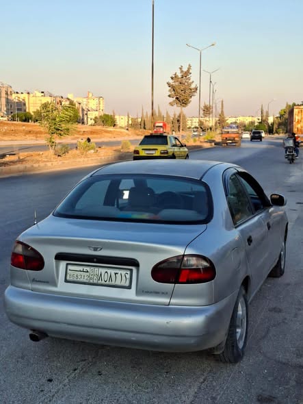 دايو لانوس 2002 - صورة 3