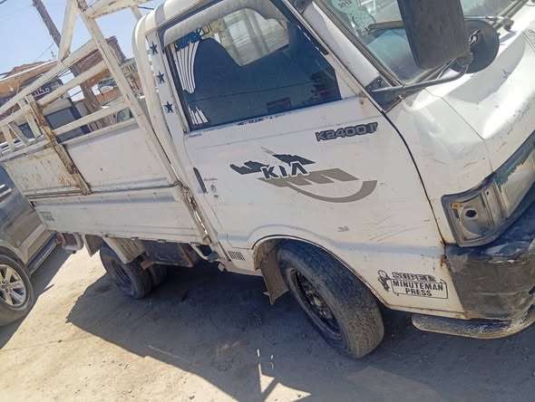 كيا K2400 1995 - صورة 2
