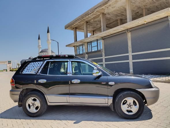 هيونداي سنتافي 2003 - صورة 4
