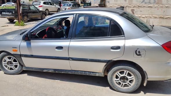 كيا ريو 2003 - صورة 3