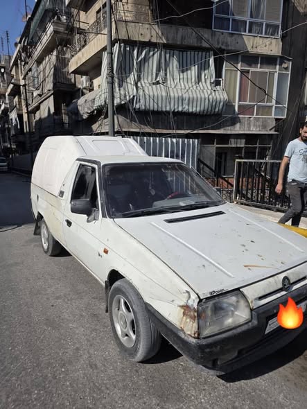 سكودا بيكاب 1994 - صورة 1