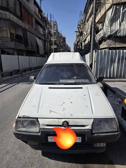 سكودا بيكاب 1994 - صورة 3