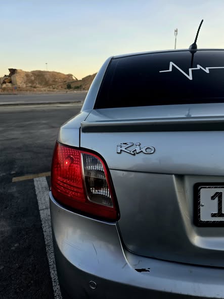 كيا ريو 2011 - صورة 2