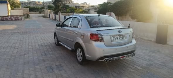 كيا ريو 2010 - صورة 2