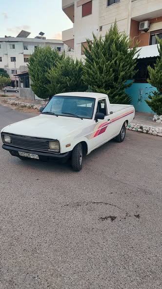 نيسان بيك أب 1993 - صورة 1