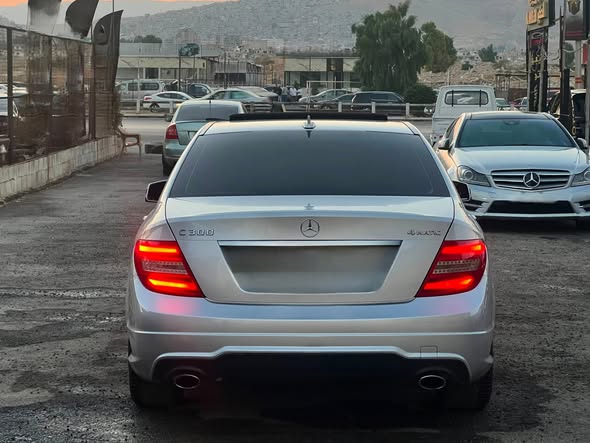 مرسيدس C300 2013 - صورة 2