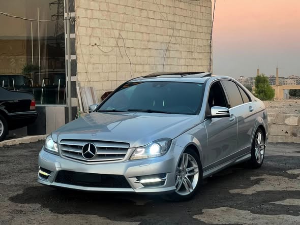 مرسيدس C300 2013 - صورة 3
