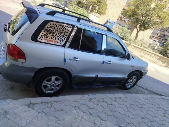 هيونداي سنتافي 2005 - صورة 3