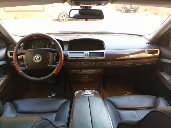 بي ام دبليو 745Li 2002 - صورة 3