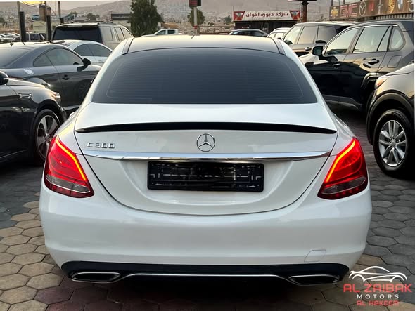 مرسيدس C300 2015 - صورة 2
