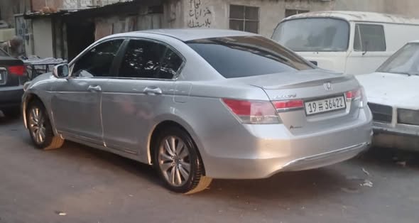 هوندا أكورد 2012 - صورة 1