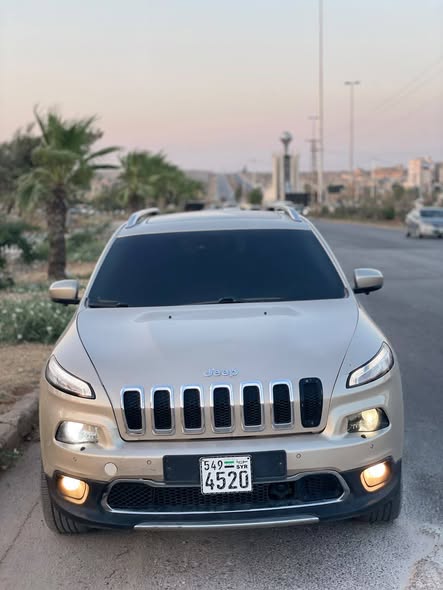 جيب شيروكي 2016 - صورة 2