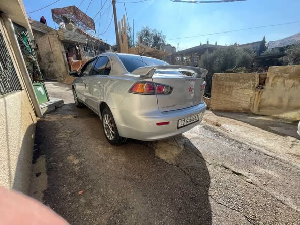 ميتسوبيشي لانسر 2011 - صورة 2