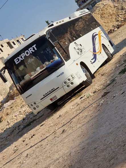 ميتسوبيشي سفير 2001 - صورة 1