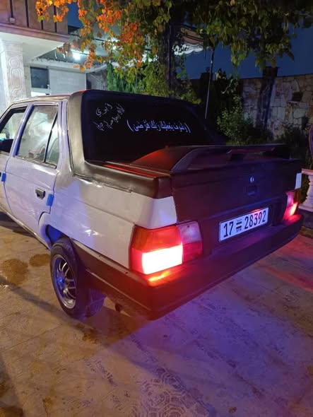 سكودا فورمان 1994 - صورة 2