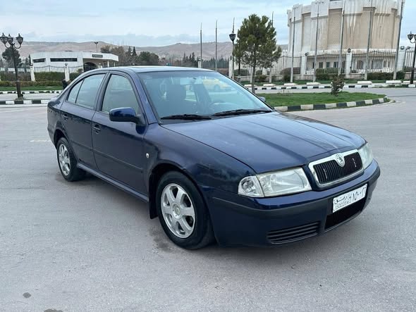 سكودا اوكتافيا 2001 - صورة 1