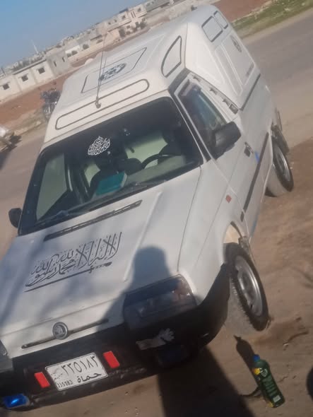 سكودا بيكاب 1995 - صورة 1