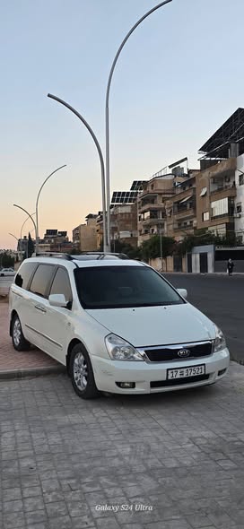 كيا كرنفال 2008 - صورة 2