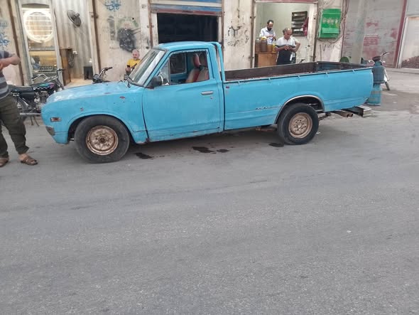 نيسان بيك أب 1977 - صورة 2