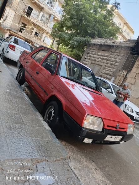 سكودا فورمان 1995 - صورة 3