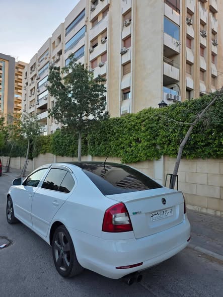 سكودا أوكتافيا 2010 - صورة 3