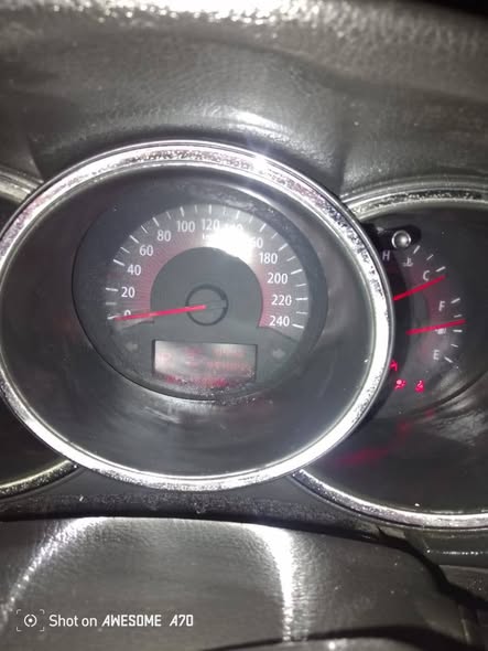 كيا سيرنتو 2010 - صورة 5