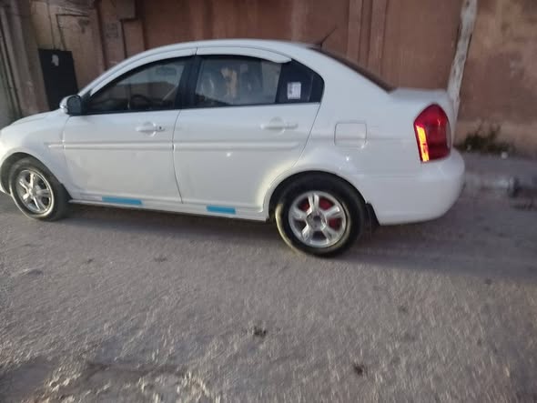 هيونداي فيرنا 2011 - صورة 5