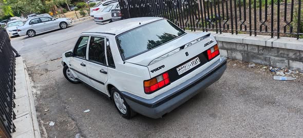 فولفو 460 1993 - صورة 3