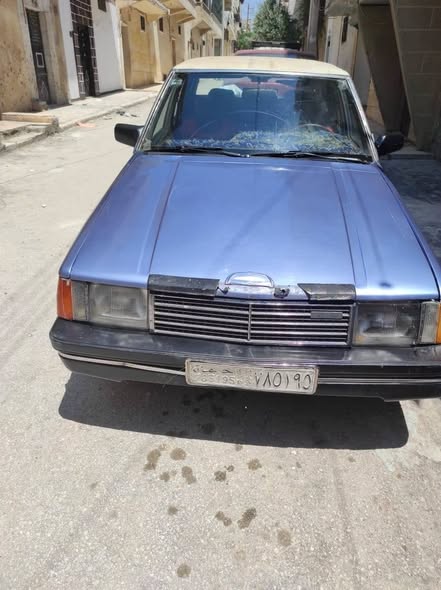 مازدا 929 1983 - صورة 4