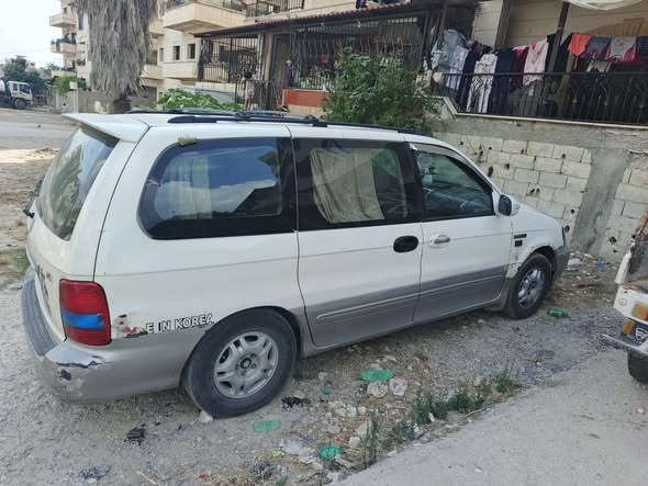 كيا كرنفال 2003 - صورة 5