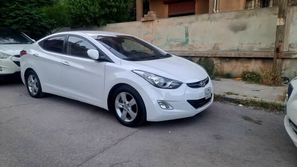 هيونداي الينترا 2011 - صورة 1