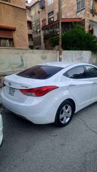 هيونداي الينترا 2011 - صورة 3